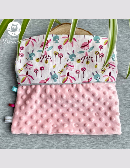 Doudou bébé carré plat tout doux fait main avec étiquette