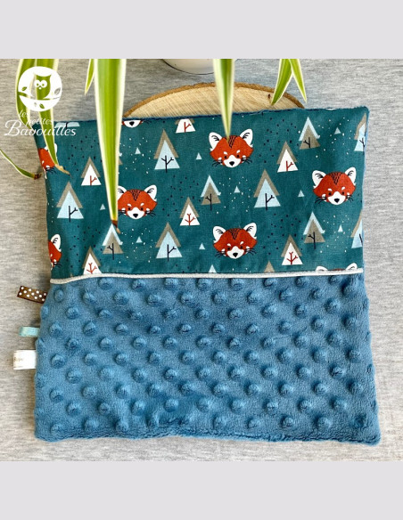 Doudou bébé carré plat tout doux fait main avec étiquette