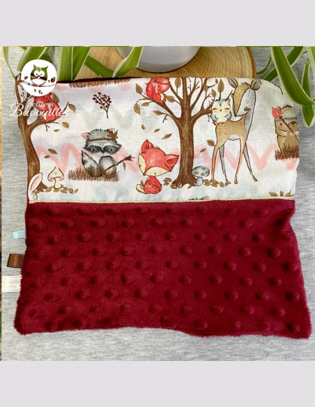 Doudou bébé carré plat tout doux fait main avec étiquette indien de la foret