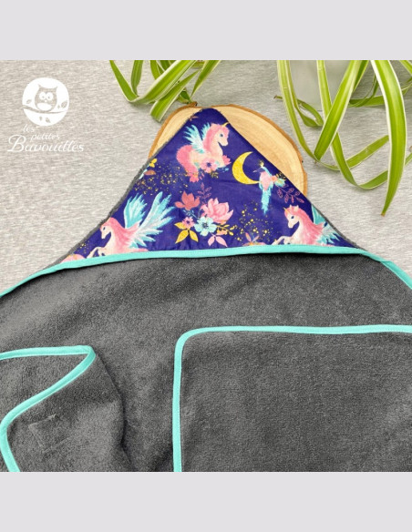Grande cape de bain fait main licorne marine Grande cape de bain fait main licorne marine