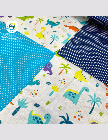 Couverture polaire fait main dino Couverture polaire fait main dino