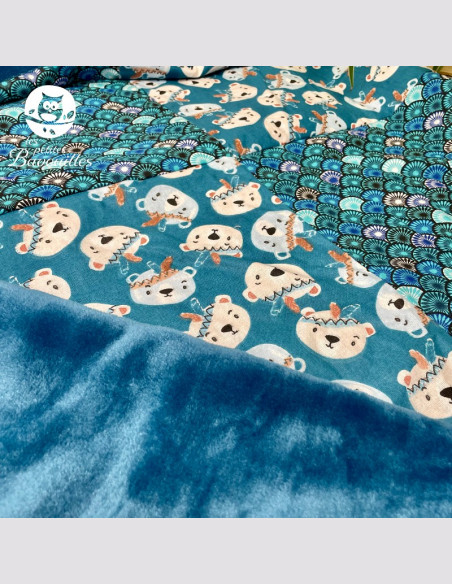 Couverture polaire fait main ours plume bleu