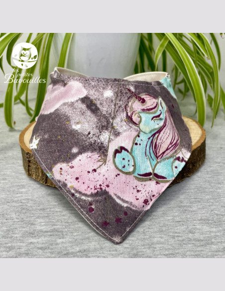 Bavoir bandana imperméable licorne grise Bavoir bandana imperméable licorne grise