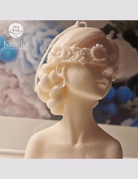 Bougie femme masquée