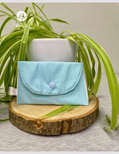 Range savon bleu clair