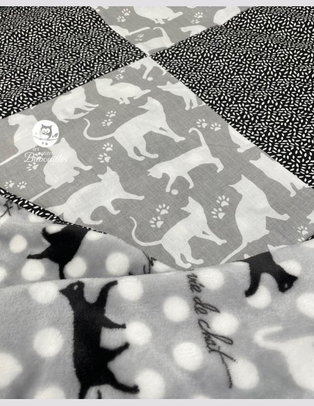 Couverture chat gris